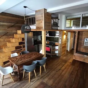  Appartement Idealement Situe Coeur Du Village - Calme & Confort
